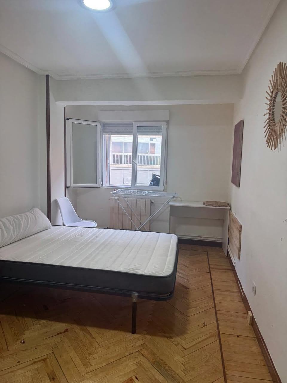 Habitación recuperada en Burgos inquilino muy conflictivo - Imagen 3