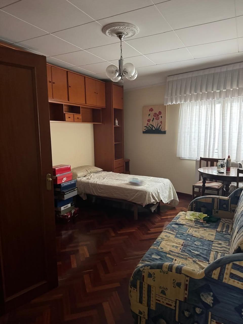 Inmueble recuperado en A Coruña, inquilinos morosos subarriendos no permitidos de habitaciones - Imagen 11