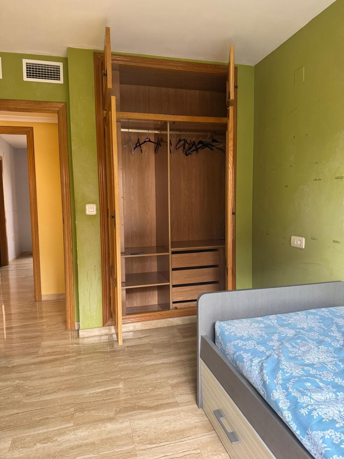 Inmueble recuperado en Alicante inquilinos morosos - Imagen 1