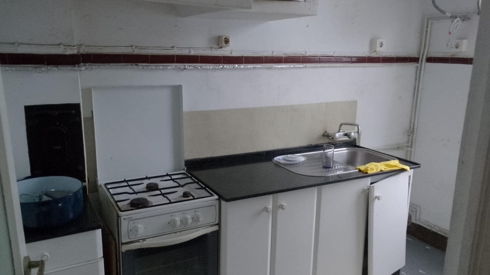 Inmueble recuperado en Ferrol zona centro inquilinos morosos - Imagen 9