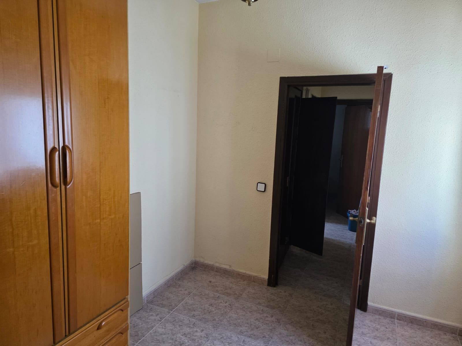 Inmueble recuperado en Getafe pase de llave - Imagen 9