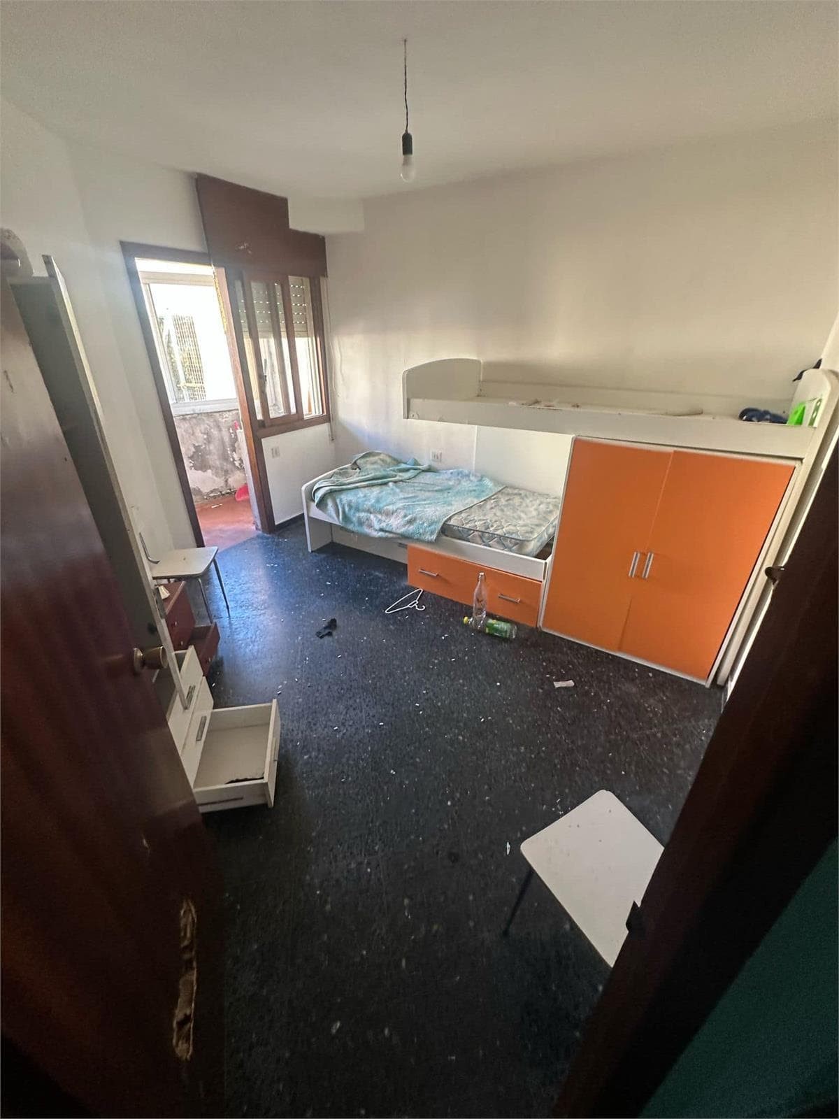Inmueble recuperado en Gondomar (Pontevedra) Inquilinos morosos - Imagen 7