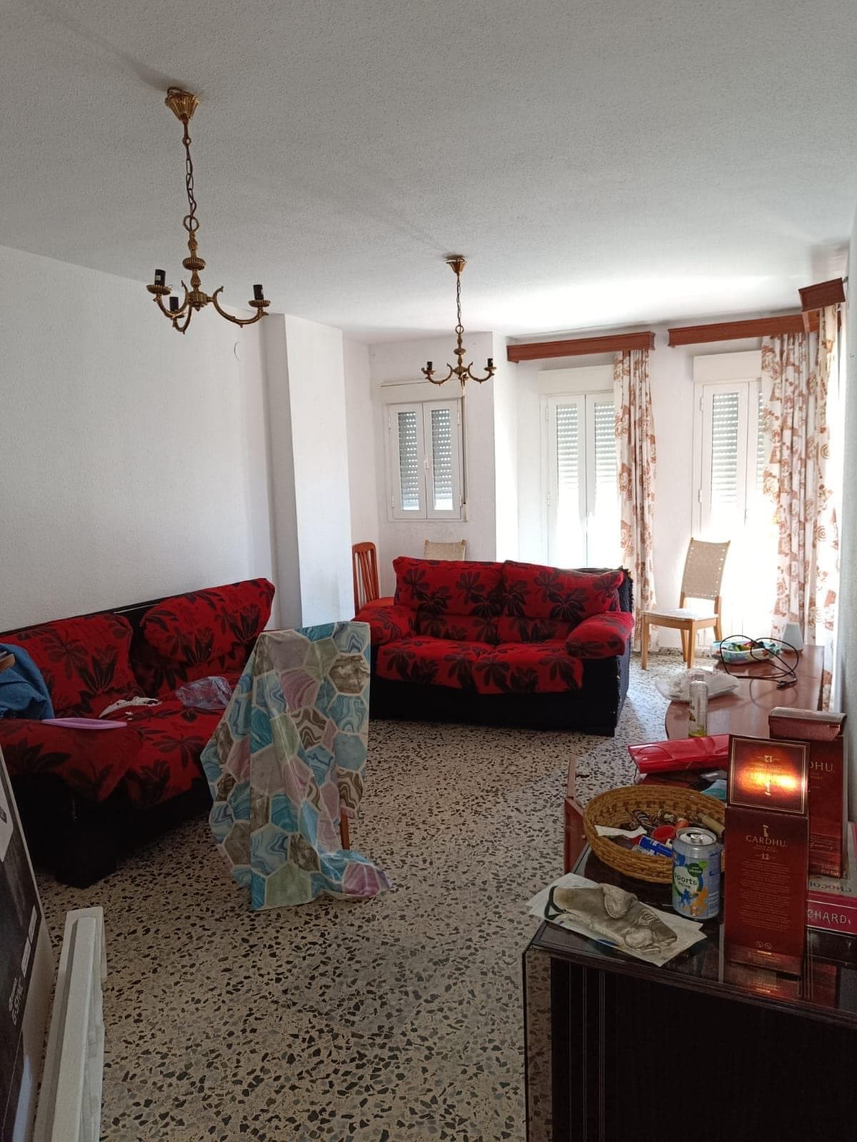 Inmueble recuperado en la ciudad de Badajoz Inquilinos morosos subarriendo de habitaciones - Imagen 4