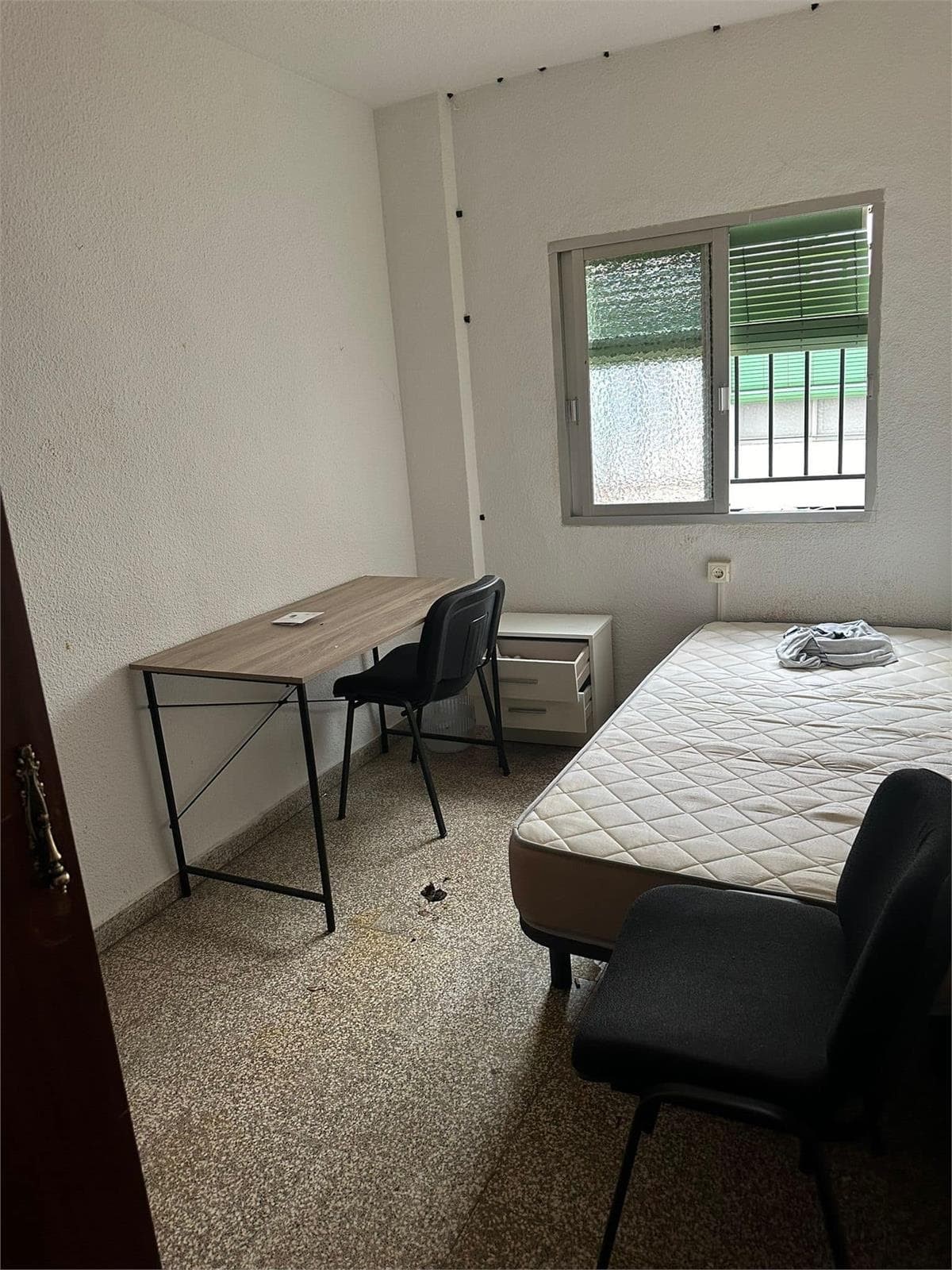 Inmueble recuperado en la ciudad de Granada Inquilinos morosos - Imagen 1