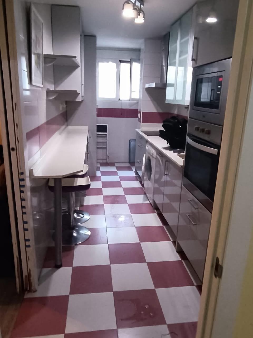 Inmueble recuperado en la ciudad de Madrid, inquilinos morosos - Imagen 8