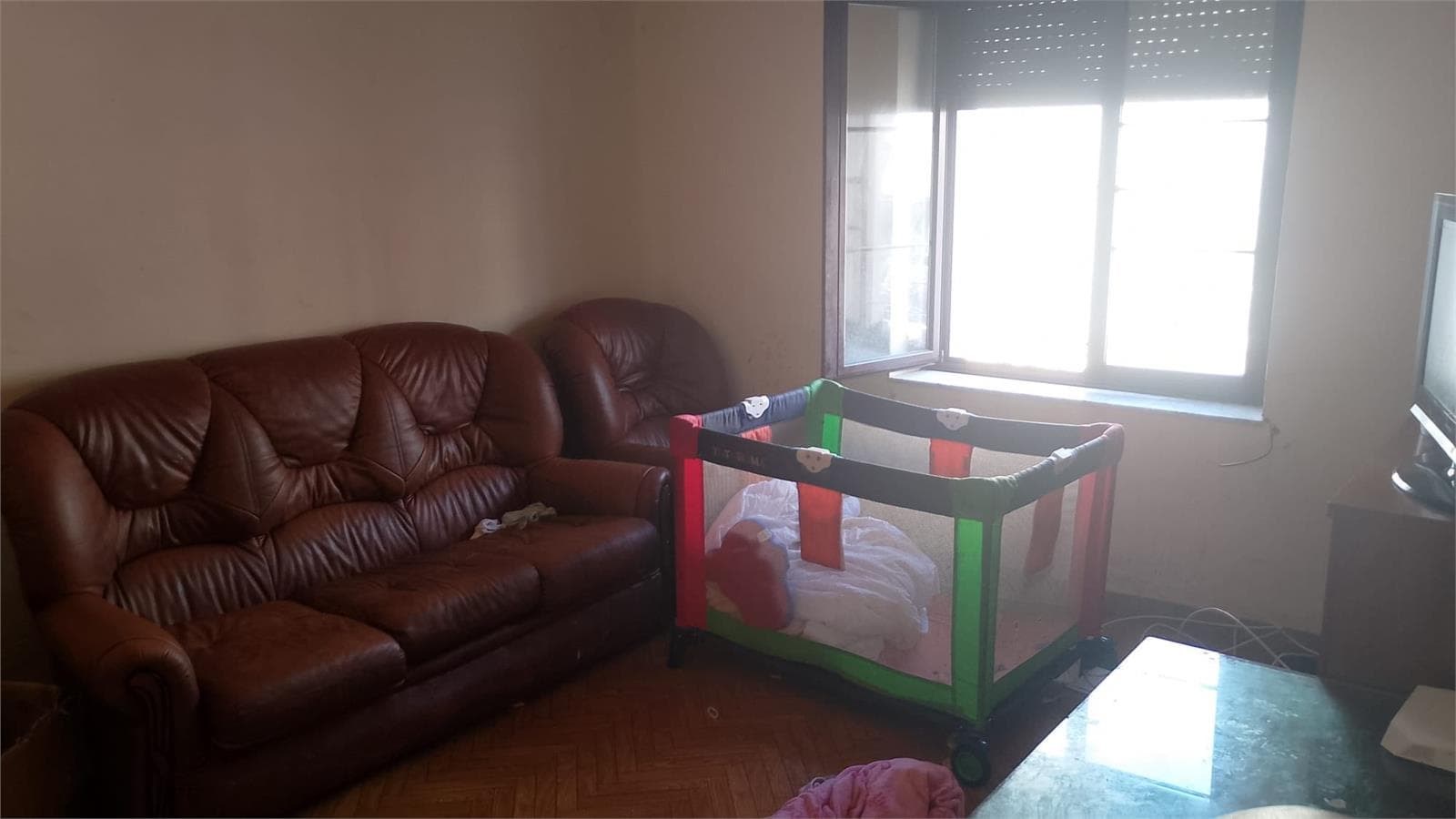 Inmueble recuperado en la ciudad de Mieres (Asturias) Inquilino en precario - Imagen 1