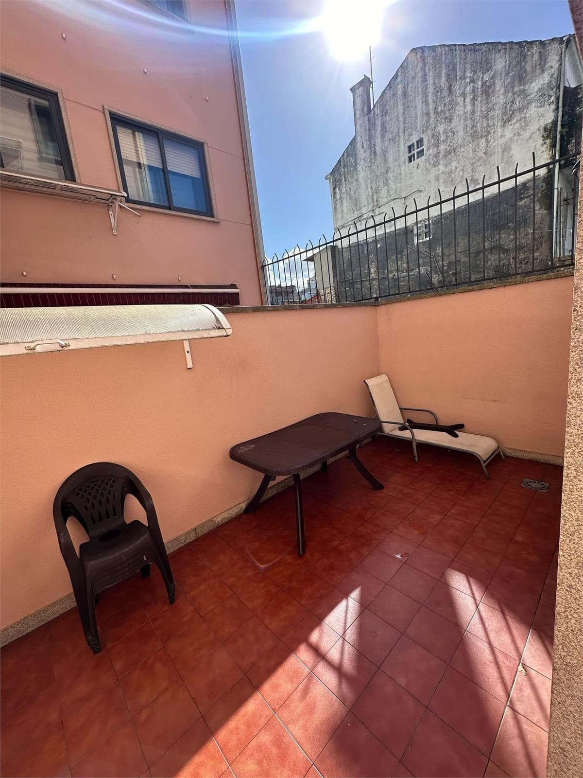 Inmueble recuperado en la ciudad de Vigo Inquilinos Morosos - Imagen 1