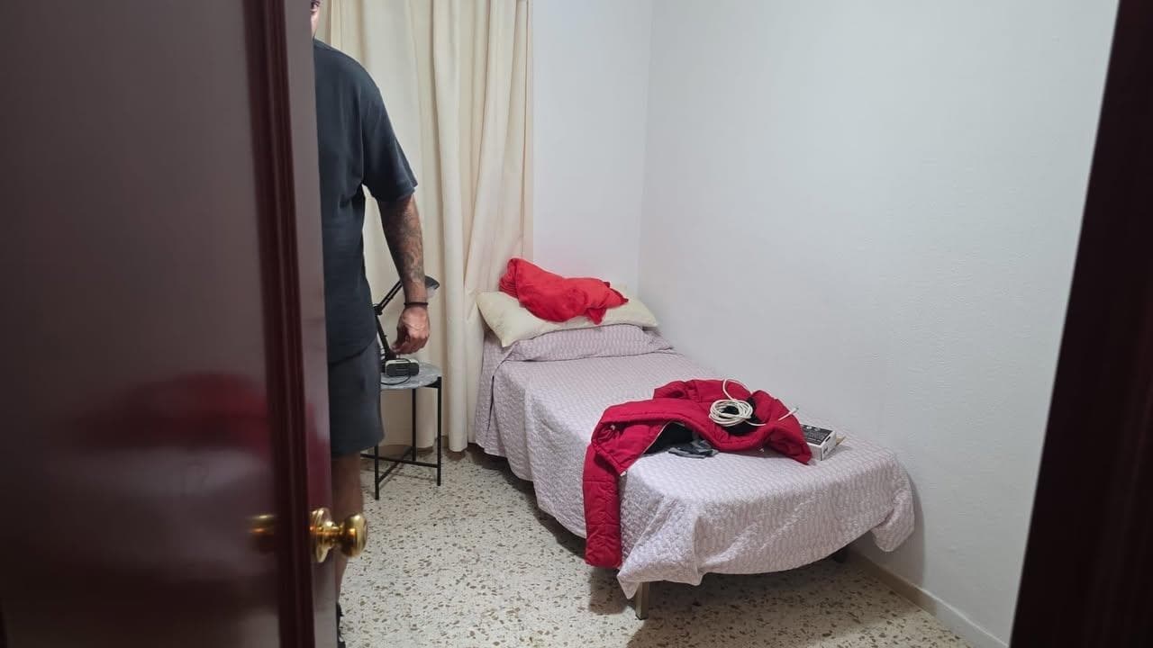 Inmueble recuperado en La Línea de la concepción Cádiz Inquilina en precario - Imagen 8