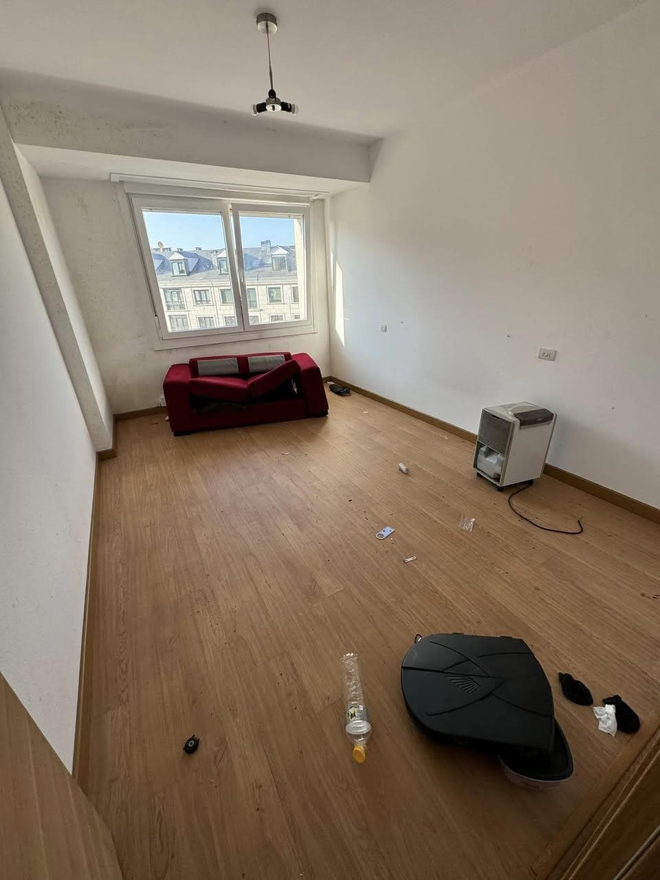 Inmueble recuperado en Laracha (A Coruña) inquilinos morosos - Imagen 9