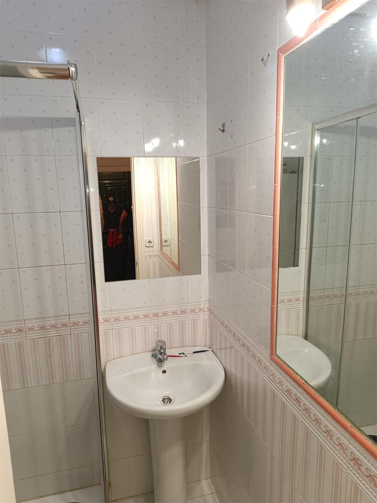 Inmueble recuperado en Madrid, inquilinos morosos - Imagen 1