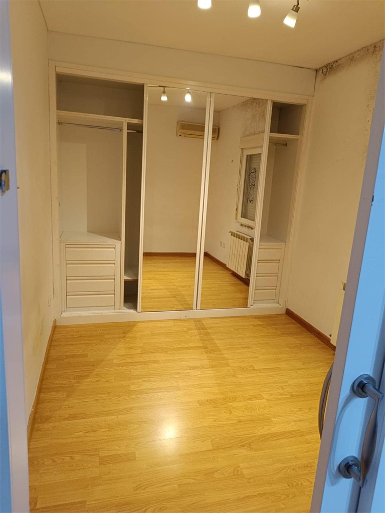 Inmueble recuperado en Madrid pase de llaves