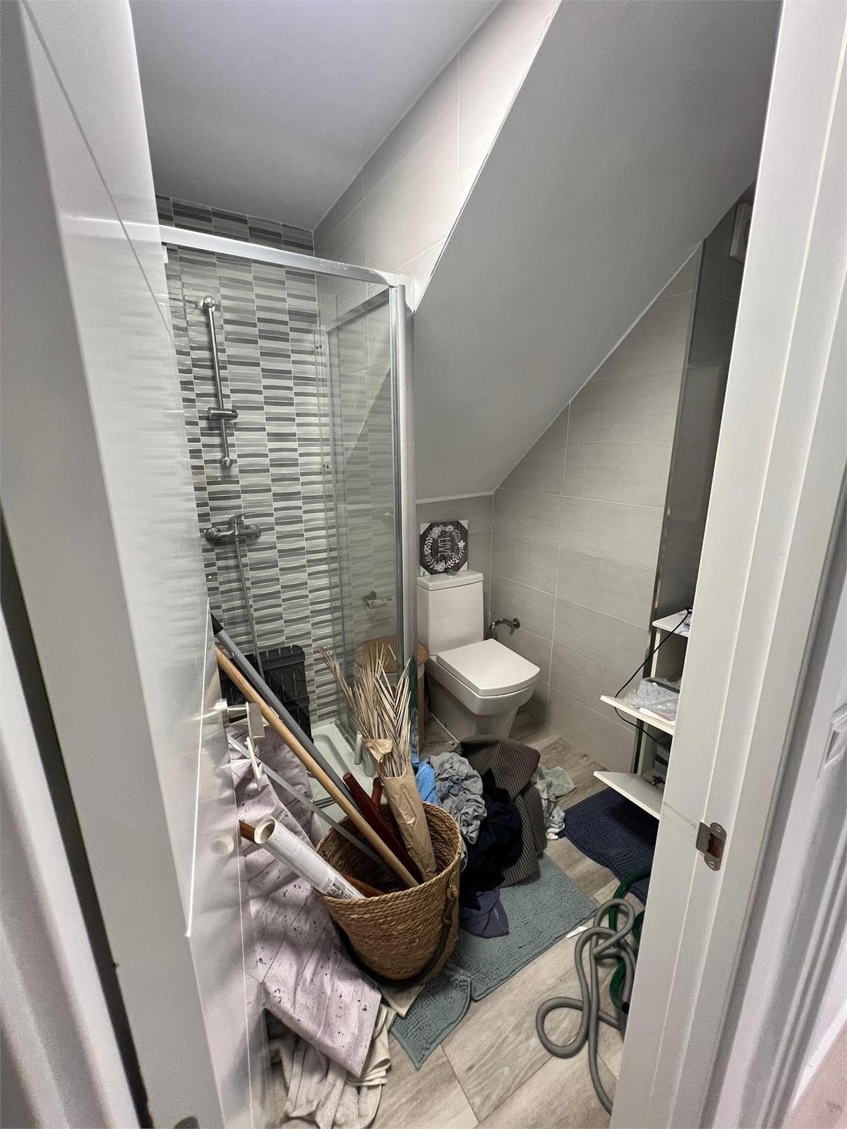 Inmueble recuperado en Marbella (Málaga) precario - Imagen 4