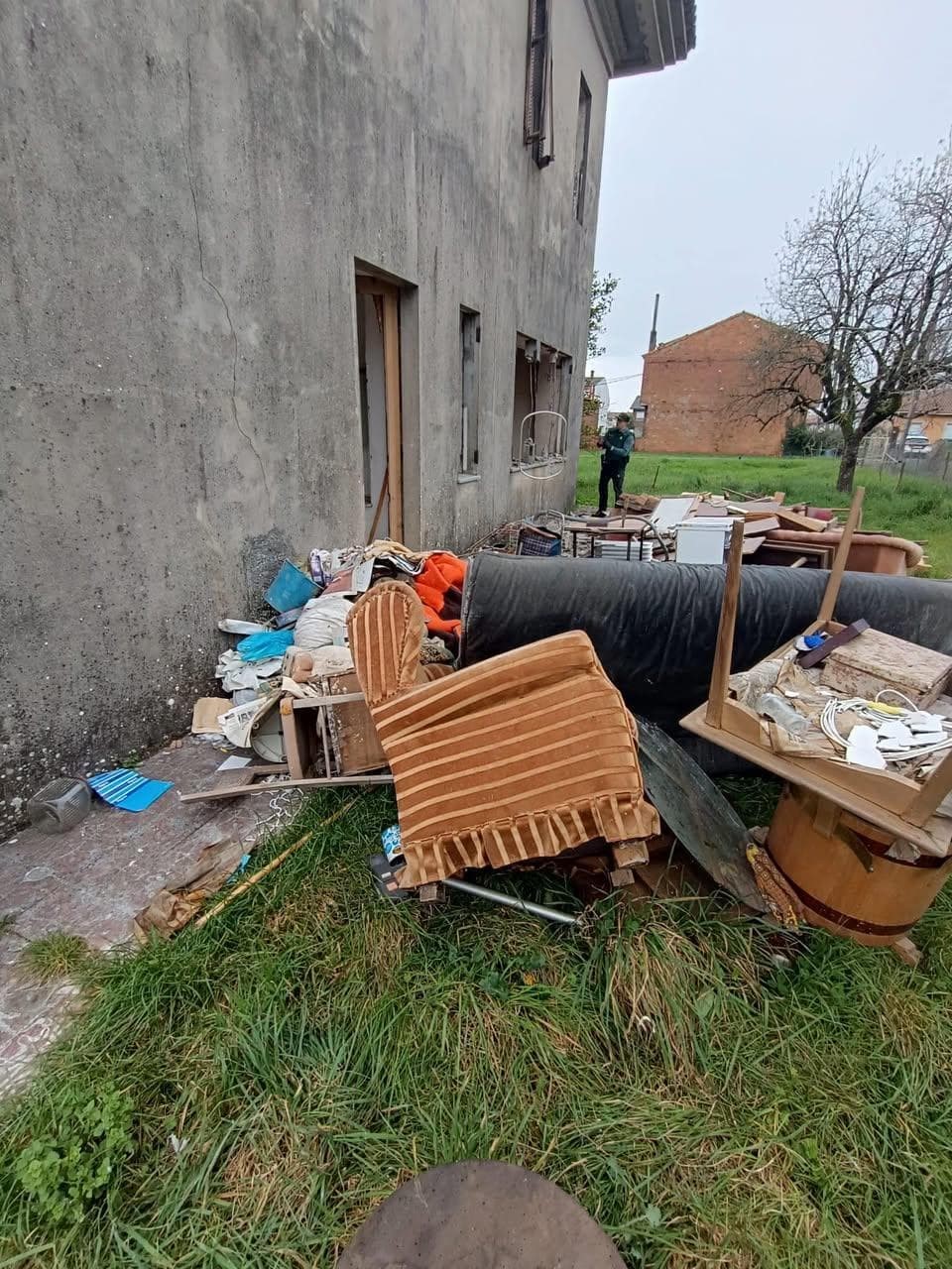 Inmueble recuperado en Melide A Coruña okupas recuperado en 24 horas - Imagen 3