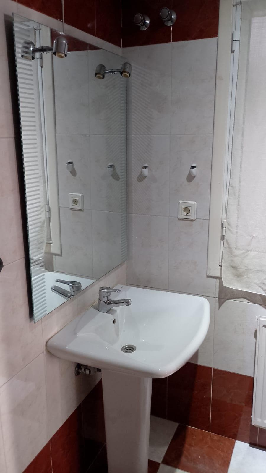 Inmueble recuperado en Oviedo inquilinos morosos - Imagen 8