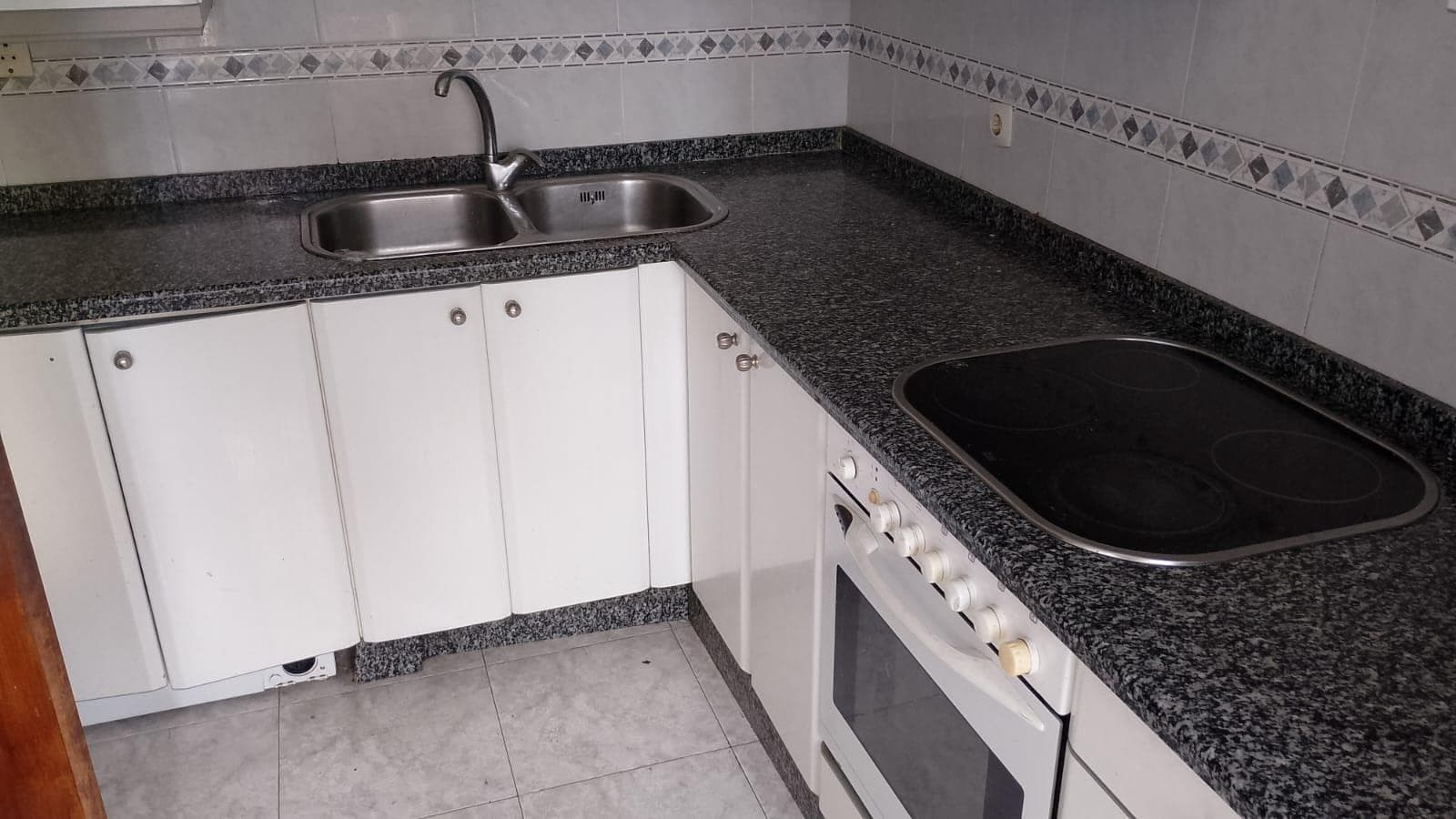 Inmueble recuperado en Oviedo Inquilinos morosos - Imagen 3