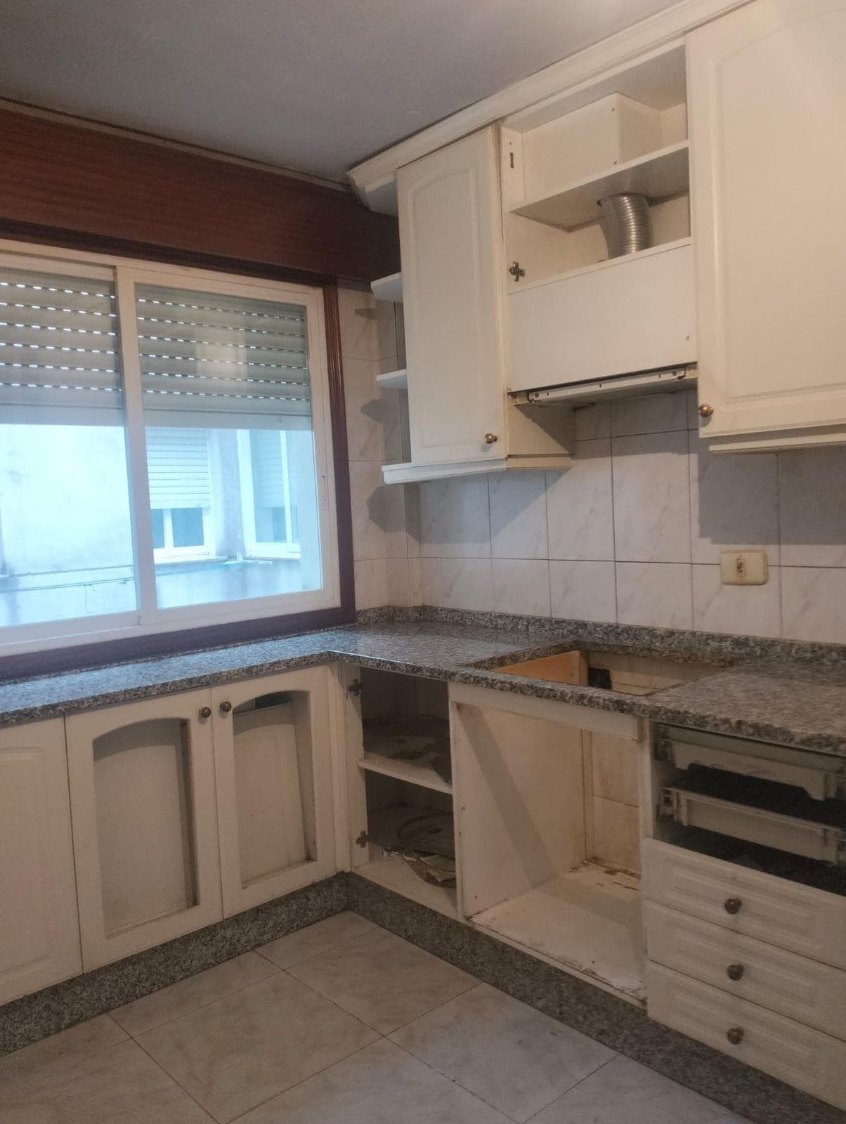 Inmueble recuperado en Ribadavia (Ourense) Inquilinos morosos - Imagen 4