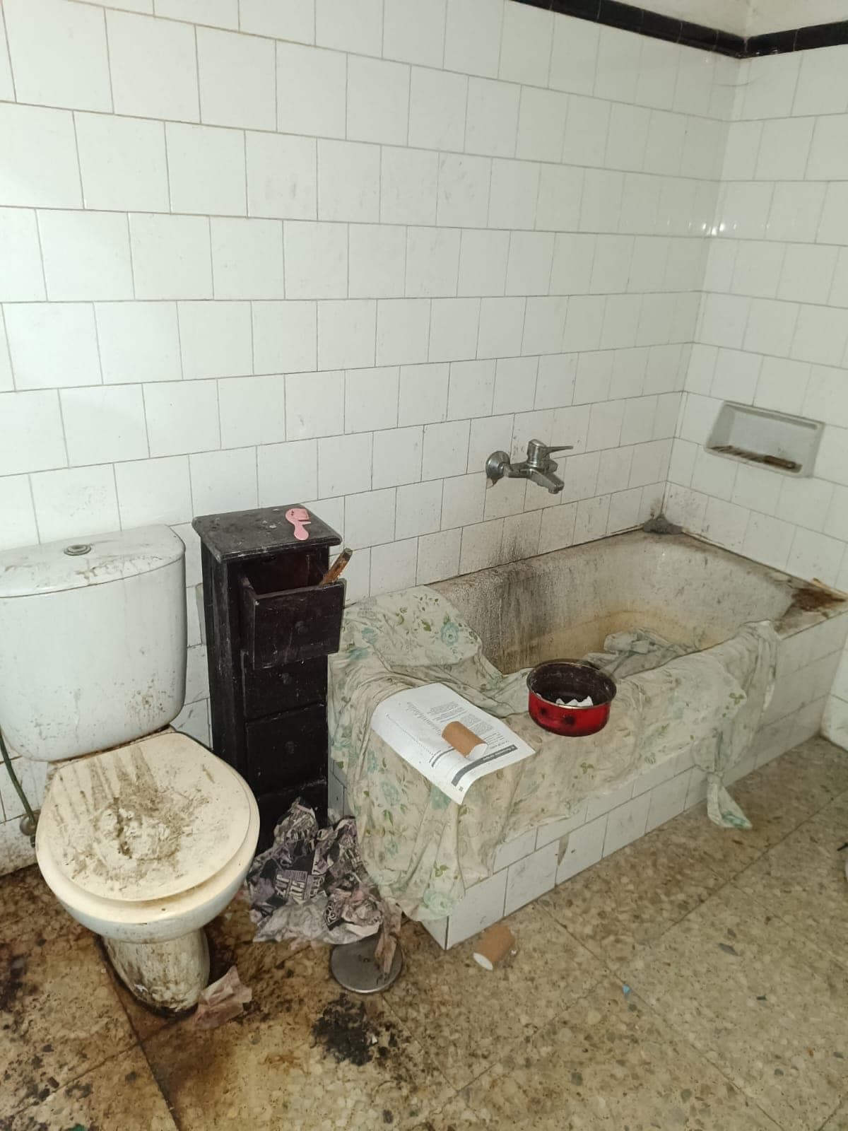 Inmueble recuperado en Ribeira (A Coruña) Okupas - Imagen 10