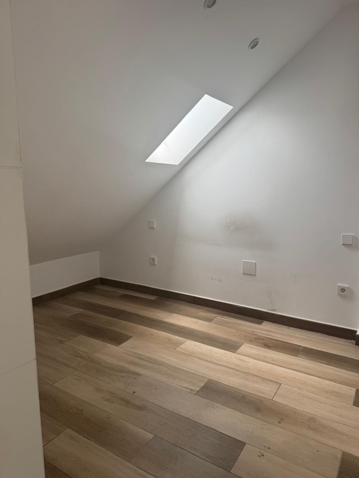 Inmueble recuperado en Torrelodones (Madrid) deuda de 10.000 € - Imagen 5