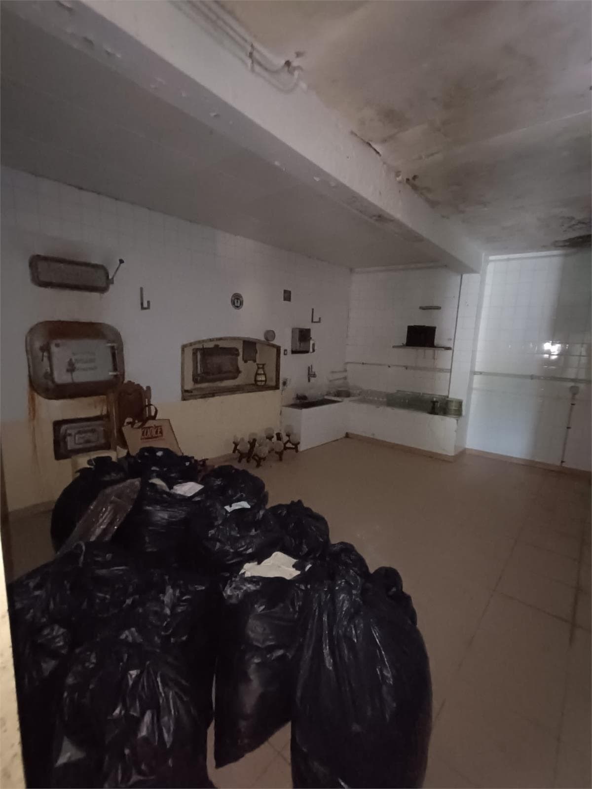 Inmueble recuperado en Vimianzo en 24 horas Okupas - Imagen 14