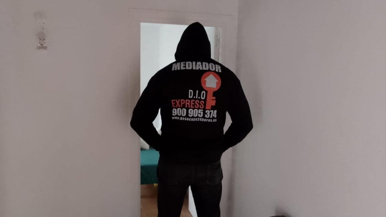 Inquilino en Precario en Sotogrande (Cádiz) - Imagen 1