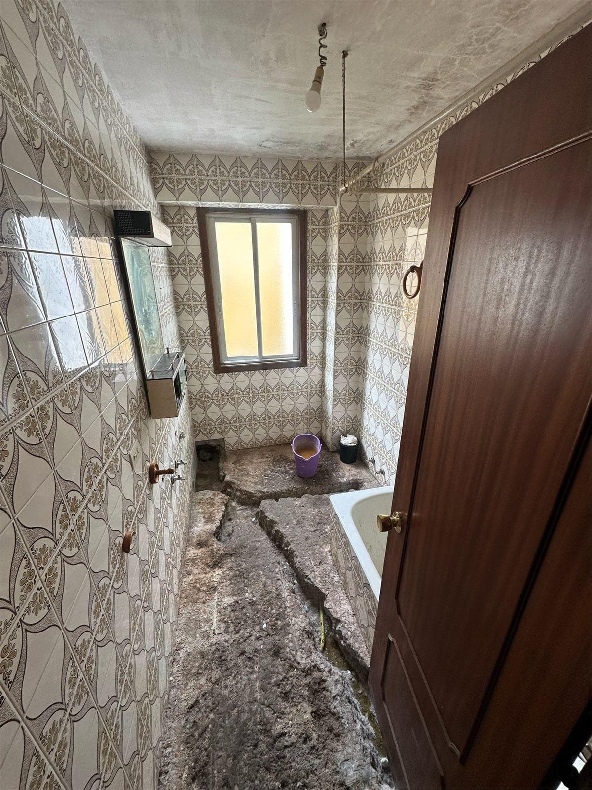 Inquilinos morosos con subarriendo en Carral - Imagen 1