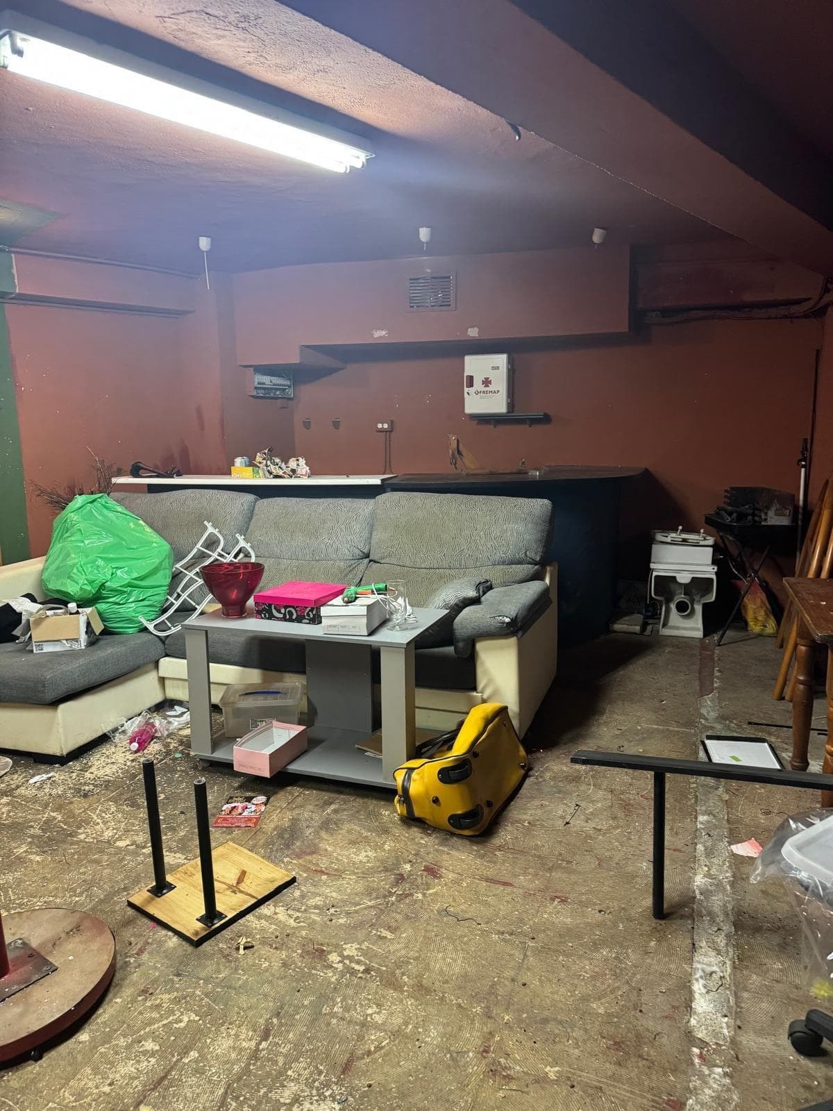 Local recuperado en Benidorm Inquilinos morosos - Imagen 11