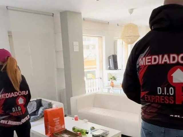 Más de 110 caseros contratan firmas de desalojo exprés para echar okupas y morosos