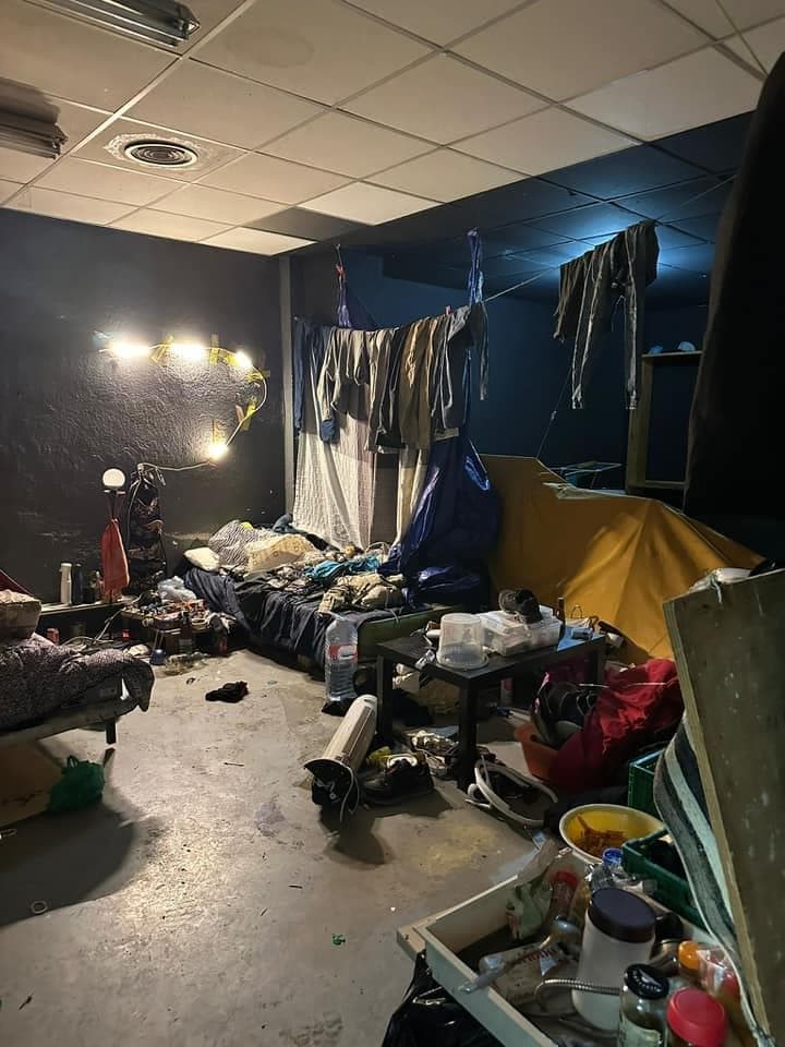 Nave Ocupada de forma ilegal en Vallecas (Madrid) - Imagen 11