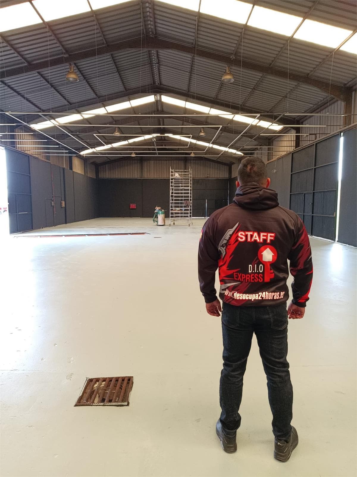 Nave Okupada recuperada en Pinto - Imagen 1