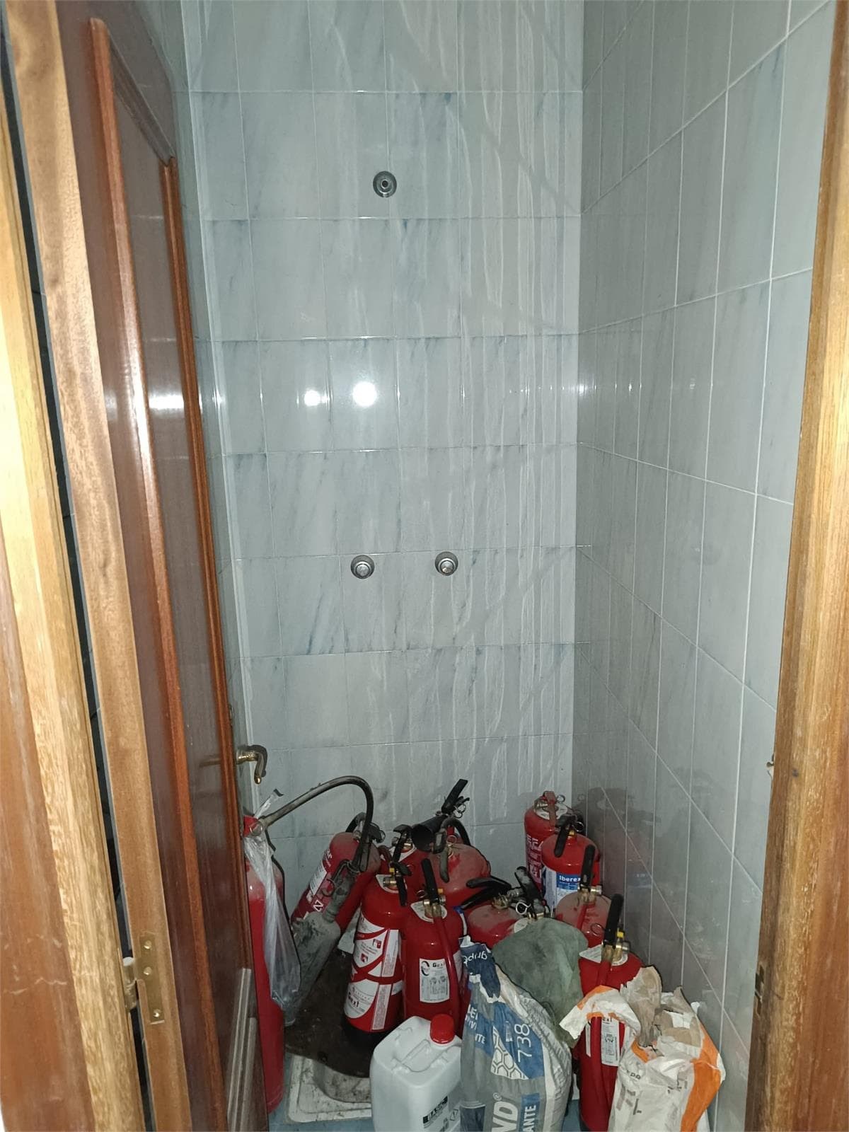 Nave Okupada recuperada en Pinto - Imagen 6